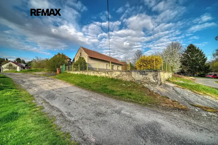 Prodej rodinného domu, Bečváry, 100 m2