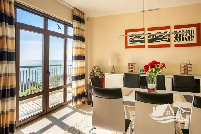 Prodej bytu 4+kk, Topola, Bulharsko, 188 m2