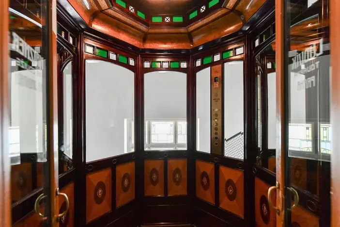 Prodej atypického bytu, Praha, Valentinská, 108 m2