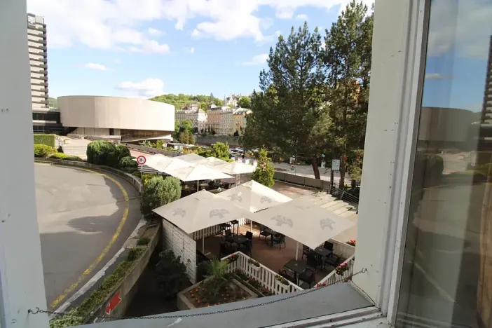 Pronájem bytu 2+1, Karlovy Vary, I. P. Pavlova, 54 m2