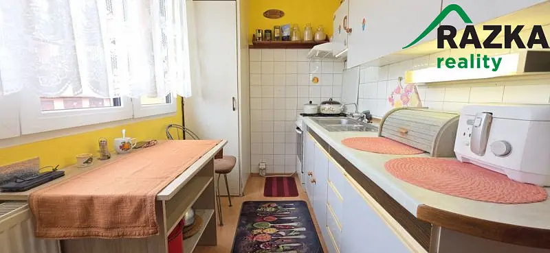 Prodej bytu 3+1, Chodová Planá, sídliště Lučina, 68 m2