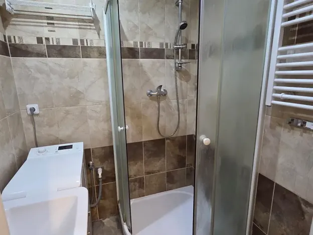 Pronájem bytu 2+1, Hradec Králové, třída SNP, 56 m2