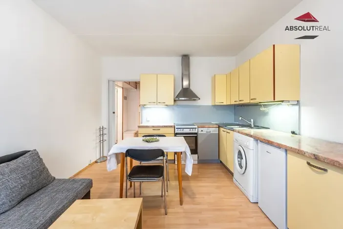 Pronájem bytu 2+kk, Brno, Bzenecká, 44 m2