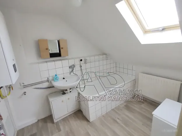 Pronájem bytu 2+1, České Budějovice, 70 m2