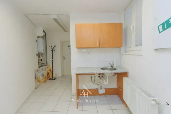 Pronájem obchodního prostoru, Kladno, T. G. Masaryka, 69 m2