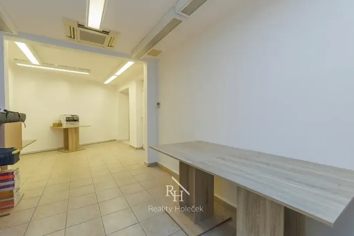 Pronájem obchodního prostoru, Kladno, T. G. Masaryka, 69 m2