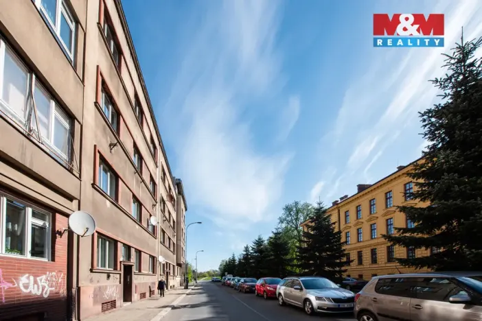 Pronájem bytu 2+1, Hradec Králové, Šimkova, 75 m2