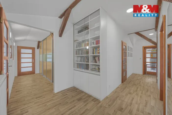 Prodej rodinného domu, Sulice - Želivec, Hlavní, 374 m2