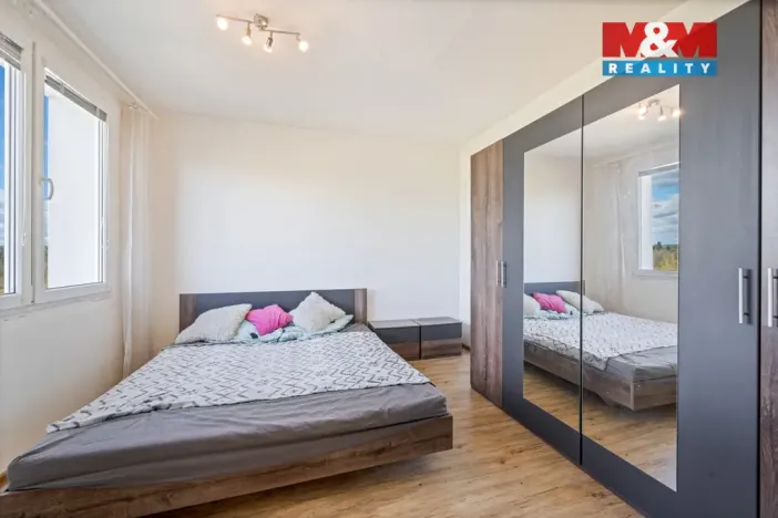 Prodej bytu 3+1, Jindřichův Hradec - Jindřichův Hradec III, sídliště Vajgar, 73 m2