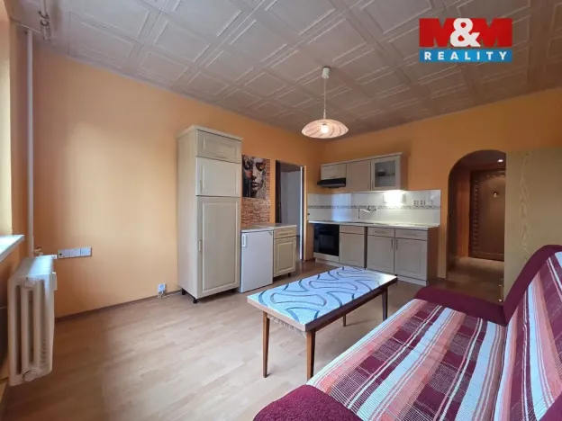 Pronájem bytu 1+1, Nová Role, Nádražní, 52 m2