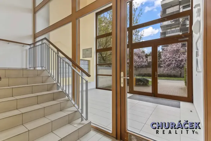 Prodej bytu 3+kk, Praha - Hrdlořezy, V třešňovce, 287 m2