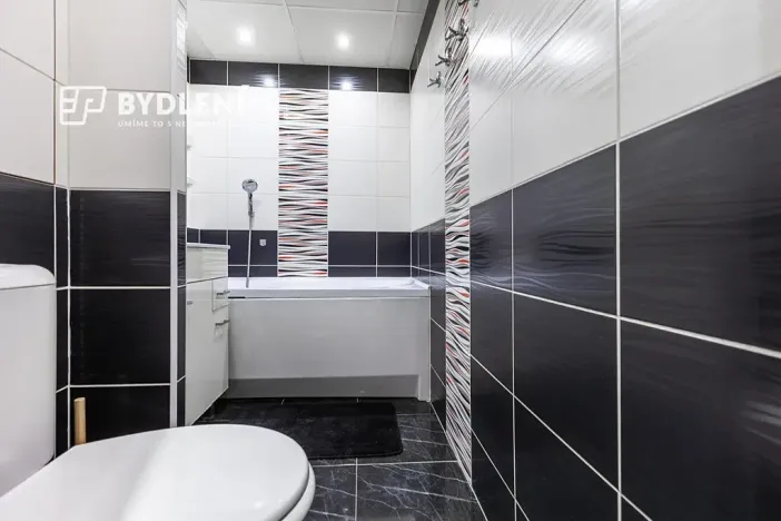 Prodej bytu 2+1, Chomutov, Palackého, 66 m2