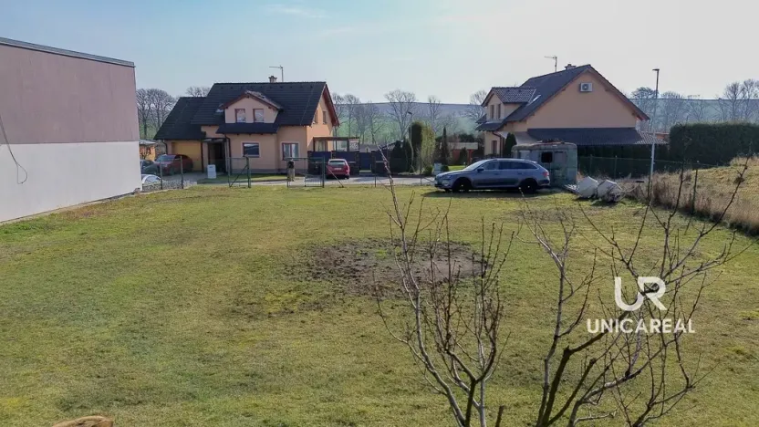 Prodej pozemku, Holubice, 703 m2