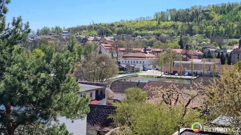 Prodej bytu 2+1, Tmaň, 42 m2