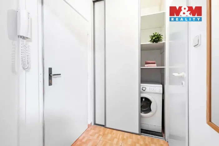 Pronájem bytu 1+1, Praha - Střížkov, Varnsdorfská, 26 m2