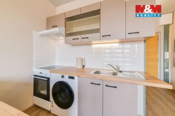 Pronájem bytu 1+1, Teplá, Palackého, 41 m2