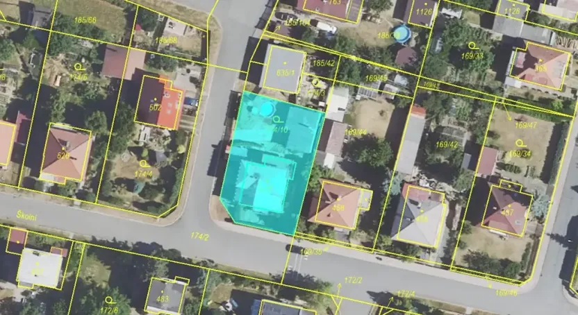 Prodej podílu rodinného domu, Lány, Školní, 234 m2