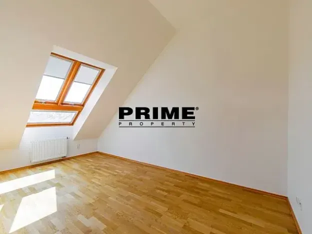 Pronájem kanceláře, Praha - Smíchov, Štefánikova, 147 m2