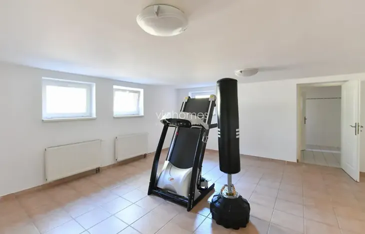 Pronájem vily, Průhonice, Pod Valem, 400 m2