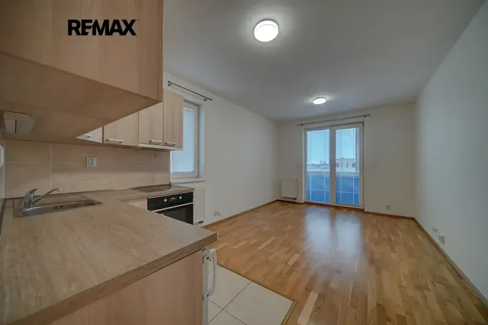 Pronájem bytu 1+kk, Poděbrady, Čechova, 28 m2
