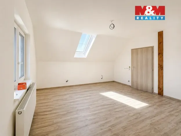 Prodej rodinného domu, Brodce, Hluboká, 150 m2