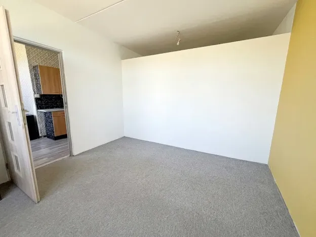 Prodej bytu 3+1, Líšťany - Luhov, 70 m2