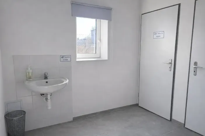 Pronájem skladu, Mělník, 193 m2