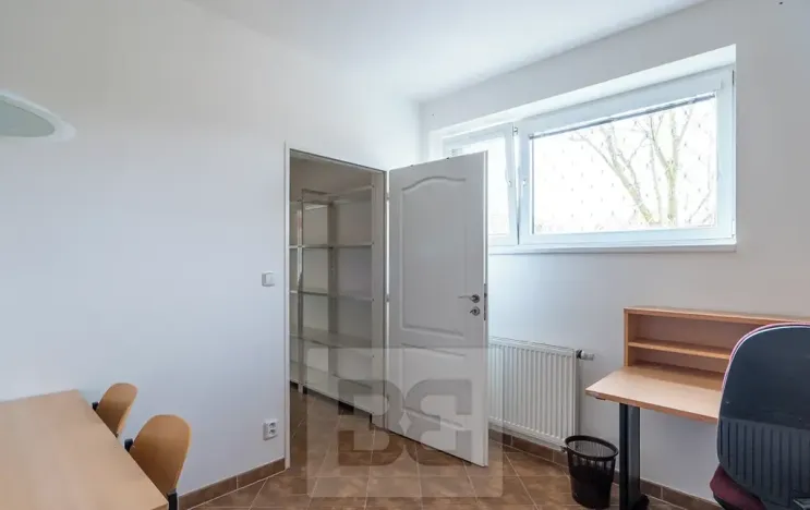 Pronájem obchodního prostoru, Praha - Kolovraty, Kupkova, 35 m2