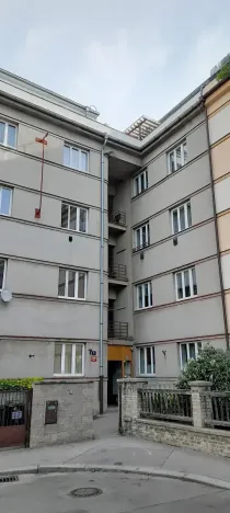 Pronájem bytu 1+kk, Praha - Nusle, V zálomu, 30 m2