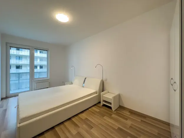 Pronájem bytu 2+kk, Praha - Strašnice, Zvěřinova, 61 m2