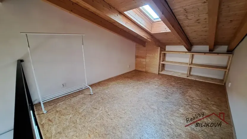 Pronájem atypického bytu, Brandýs nad Labem-Stará Boleslav, Dr. Jánského, 44 m2