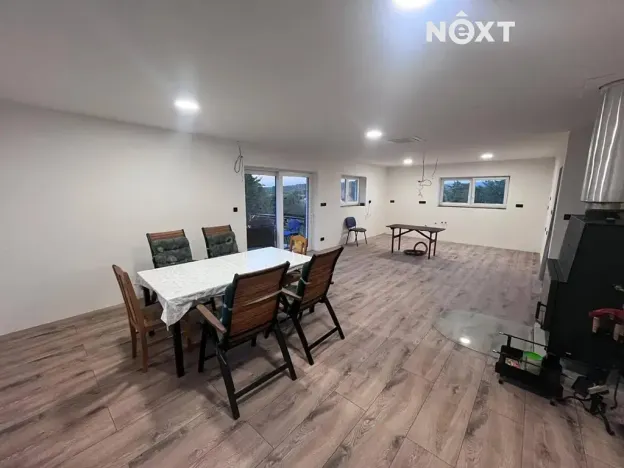 Prodej rodinného domu, Holedeč, 258 m2