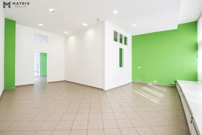 Pronájem obchodního prostoru, Praha - Jinonice, U kříže, 121 m2