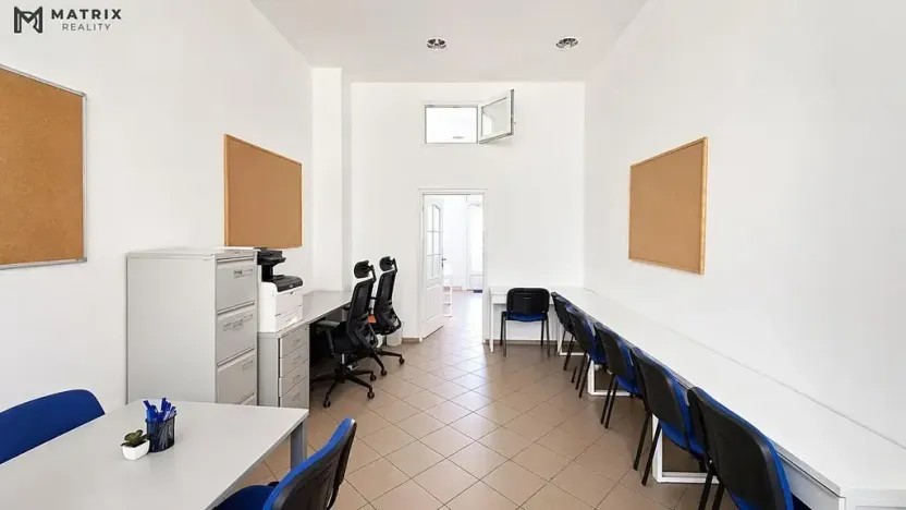 Pronájem obchodního prostoru, Praha - Jinonice, U kříže, 121 m2