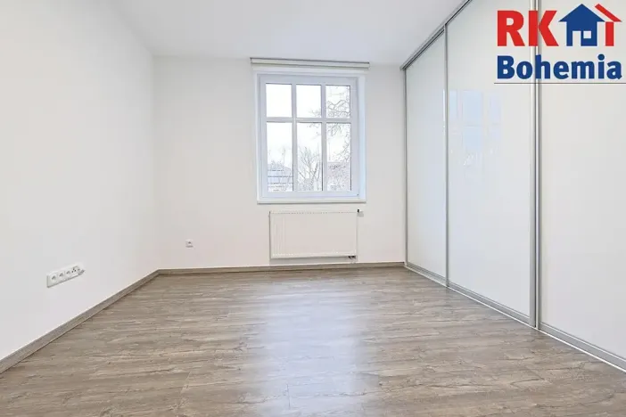 Pronájem bytu 4+1, Praha - Žižkov, Na Jarově, 122 m2