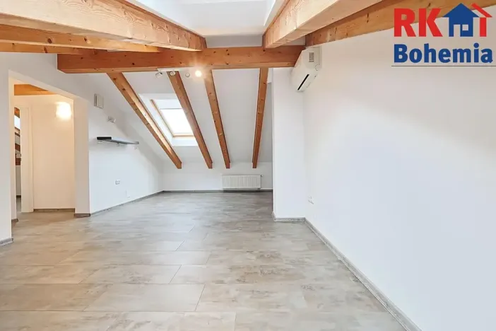 Pronájem bytu 4+1, Praha - Žižkov, Na Jarově, 122 m2