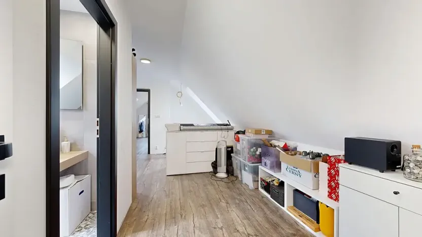 Prodej rodinného domu, Hradešín, 207 m2