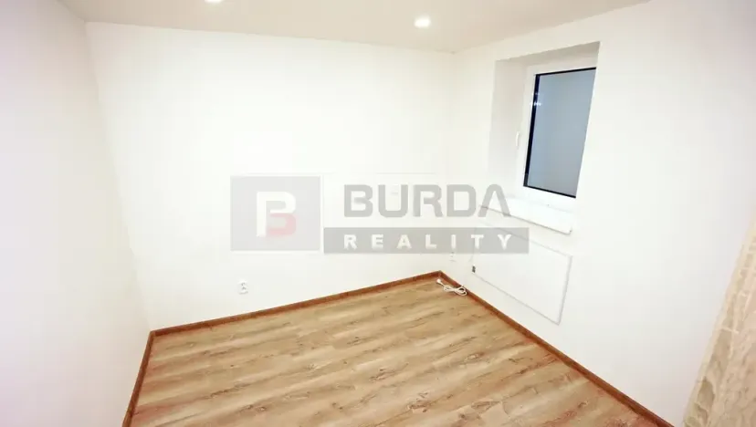 Pronájem bytu 2+kk, Neratovice, 35 m2