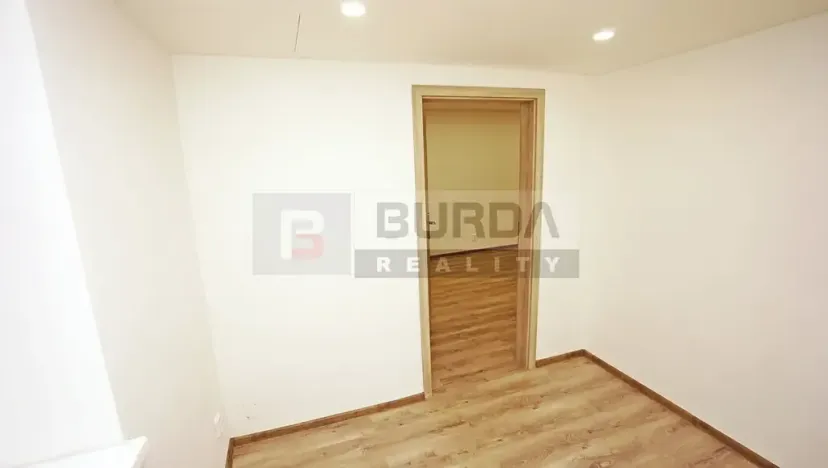 Pronájem bytu 2+kk, Neratovice, 35 m2