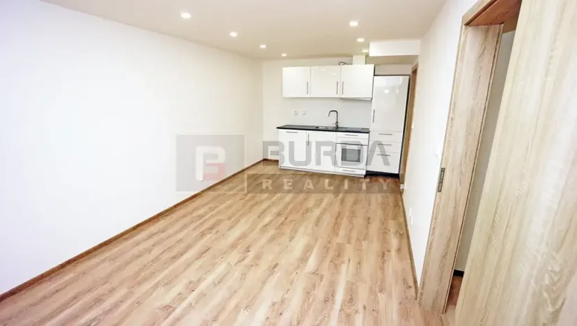 Pronájem bytu 2+kk, Neratovice, 35 m2