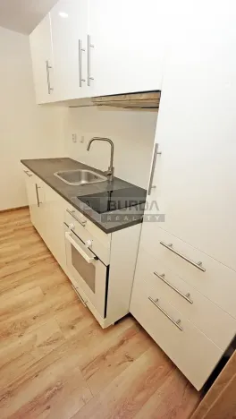 Pronájem bytu 2+kk, Neratovice, 35 m2