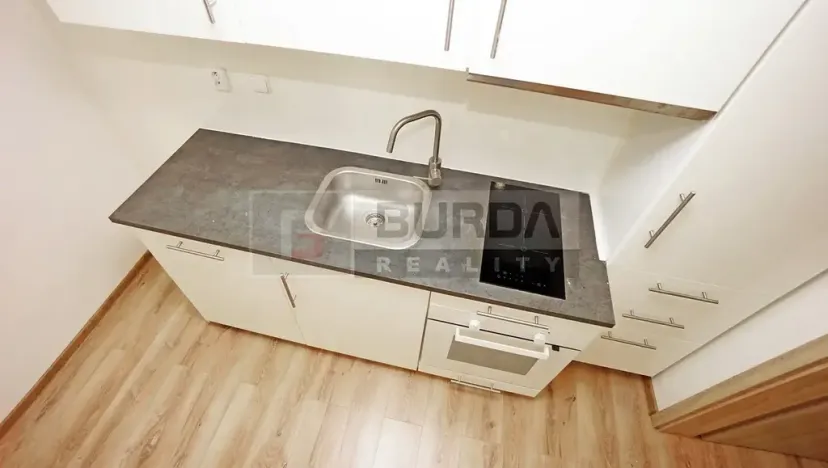 Pronájem bytu 2+kk, Neratovice, 35 m2