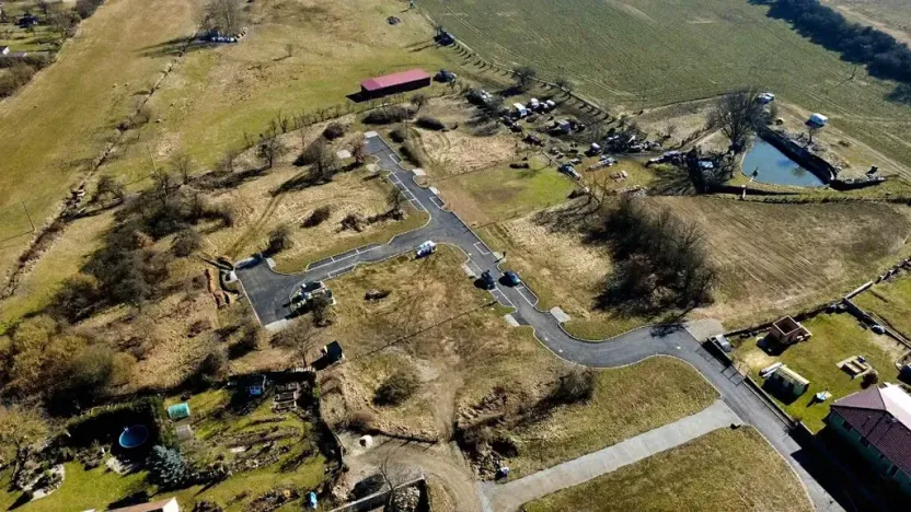 Prodej pozemku pro bydlení, Dobev, 724 m2