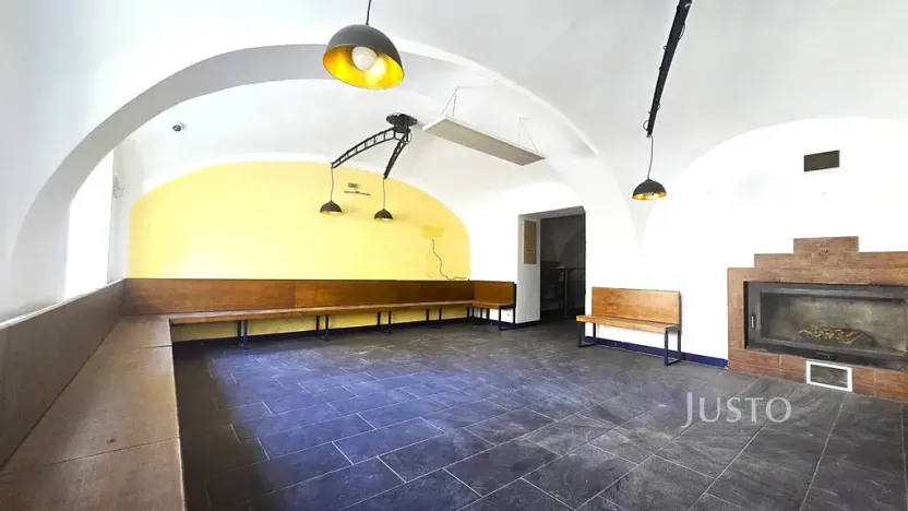 Pronájem restaurace, Písek, V Koutě, 230 m2