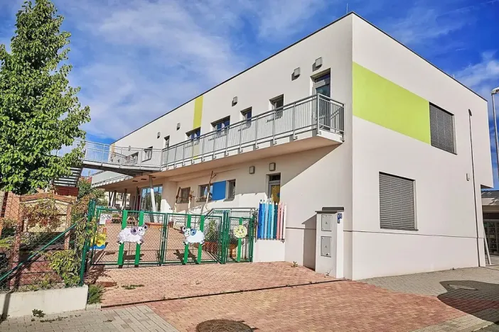 Prodej bytu 2+kk, Praha - Dolní Chabry, U jízdárny, 42 m2