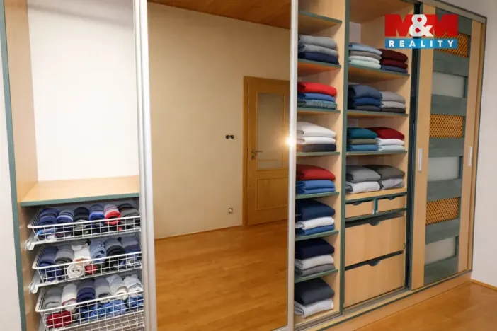 Pronájem bytu 2+1, Ostrava - Krásné Pole, Družební, 60 m2