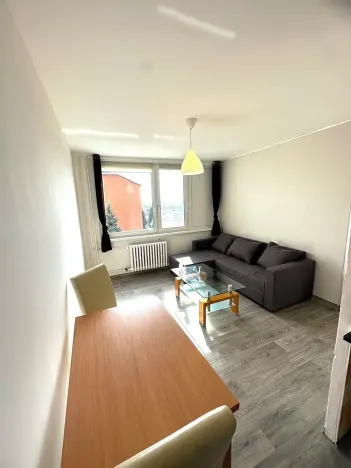 Pronájem bytu 2+kk, Praha - Horní Počernice, Běchorská, 35 m2