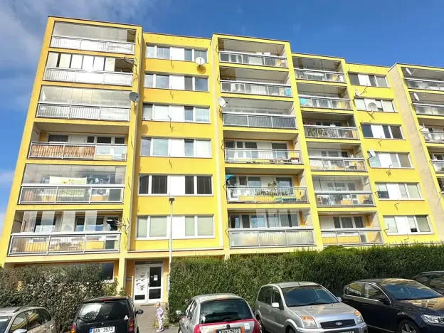 Pronájem bytu 2+kk, Praha - Horní Počernice, Běchorská, 35 m2