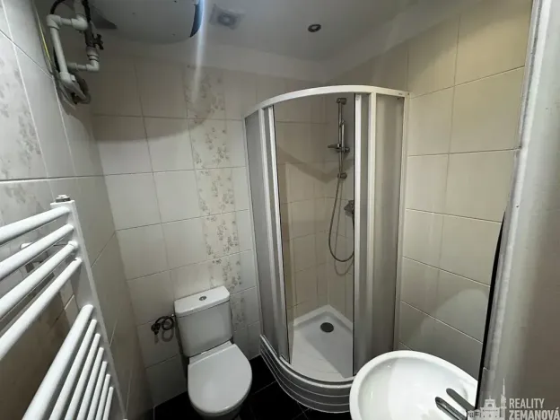 Pronájem bytu 1+1, Praha - Vršovice, Charkovská, 32 m2