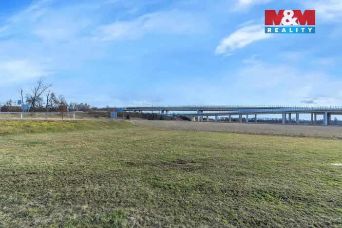 Prodej komerčního pozemku, Opatovice nad Labem, 8413 m2